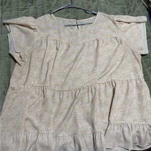 Women’s Cream Floral Tiered Short-Sleeve Top
